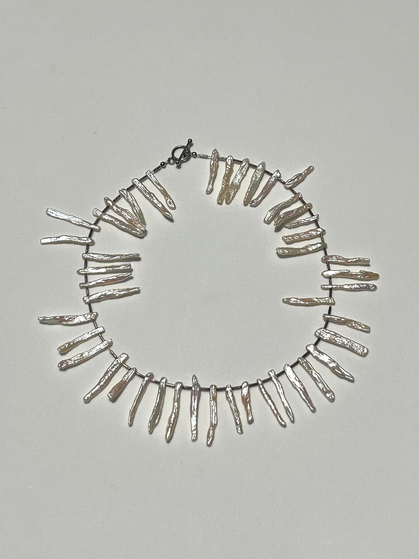 White Säsh Necklace