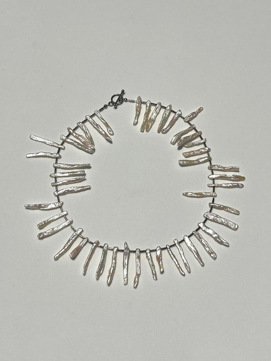 White Säsh Necklace