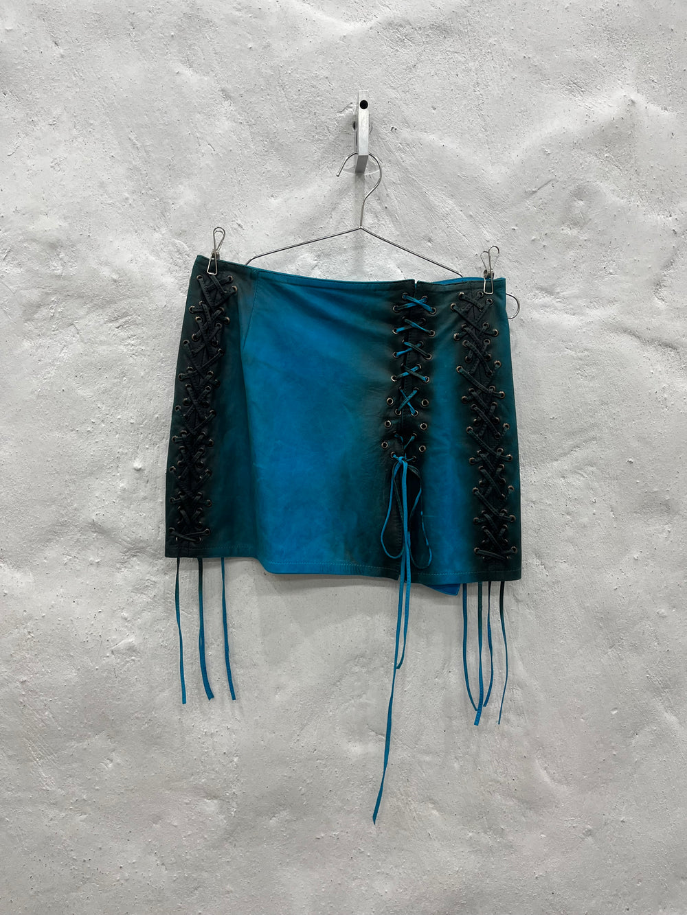 Falda de Piel Azul