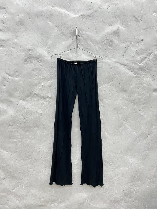 Assymetric Full Suture Flare Pants